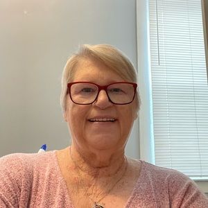 Meet your Posher, Sandy